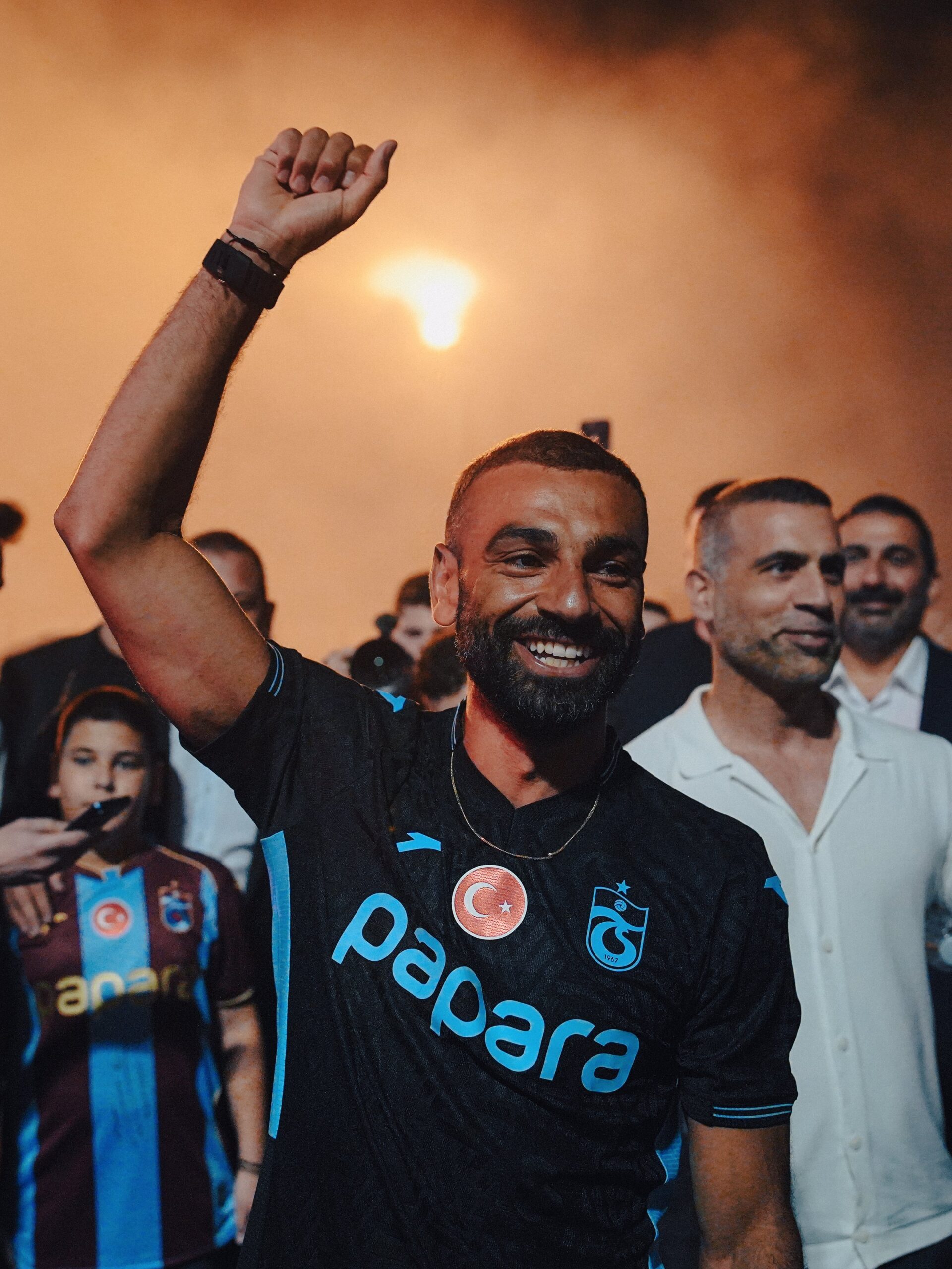 الجماهير التركية تحتفي بمحمد صلاح
